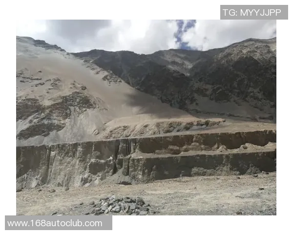 深度对话:黄军在CSGO世界中的成长与挑战之路 深度对话:黄军在CSGO世界中的成长与挑战之路