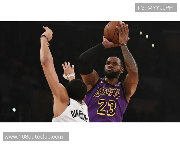 2015至2016赛季火箭队与湖人队的精彩对决回顾与分析 2015至2016赛季火箭队与湖人队的精彩对决回顾与分析